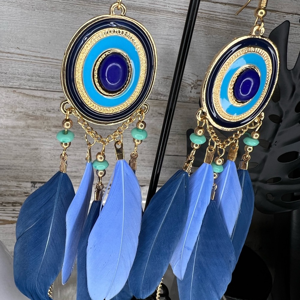 NWT shades of blue boho feather earrings. - Picture 5 of 6